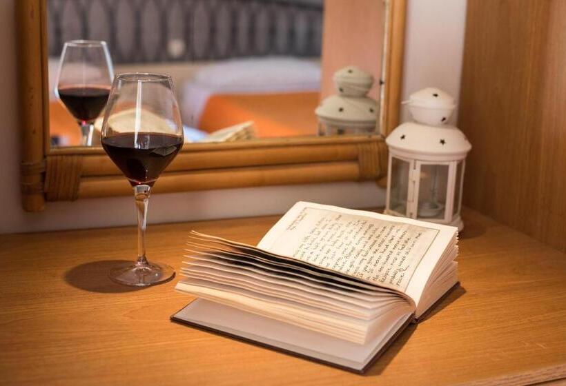 Номер Стандарт Вид на Бассейн, Kavos Plaza