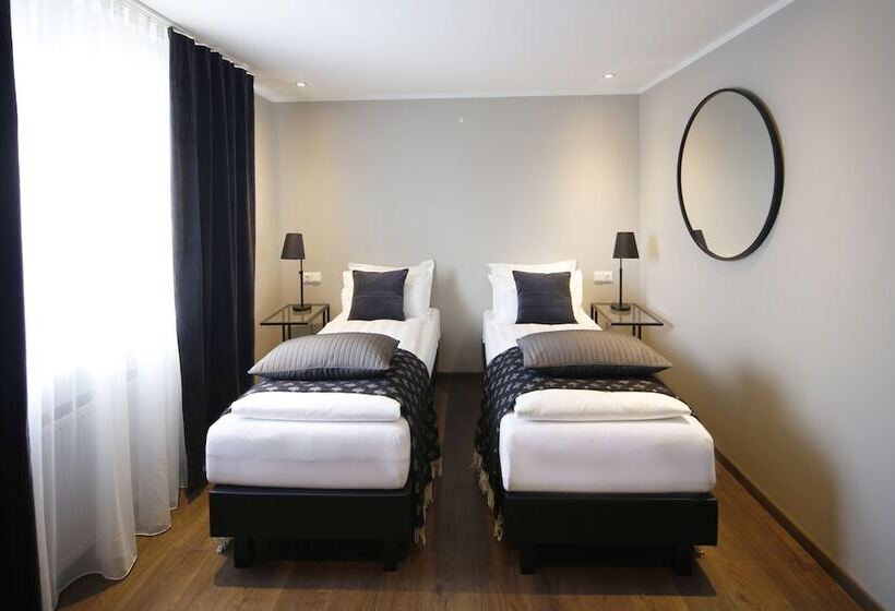 اتاق استاندارد, Keflavik Micro Suites