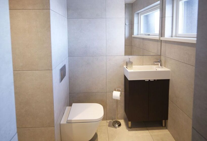 سوییت جونیور, Keflavik Micro Suites