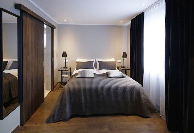 اتاق استاندارد, Keflavik Micro Suites