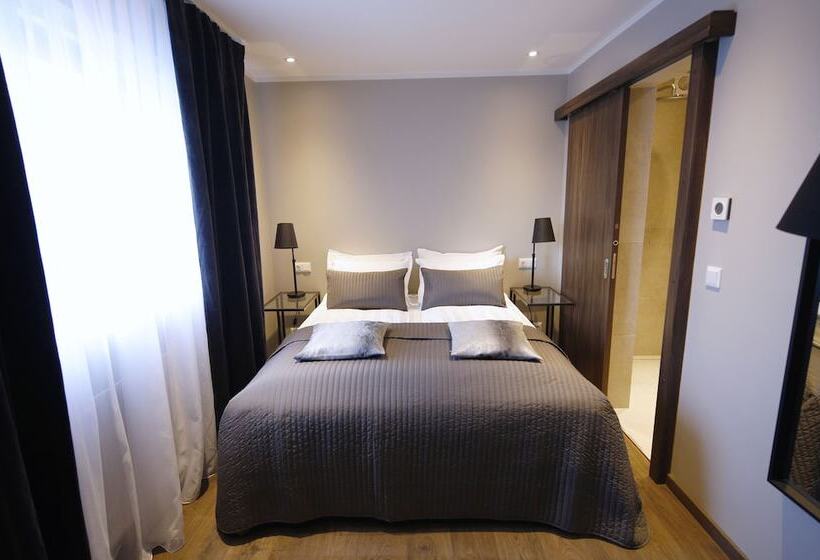 اتاق استاندارد, Keflavik Micro Suites