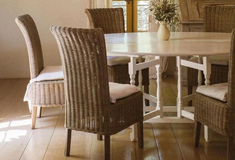 דירת סופריור  חדרי שינה, Le Galinier, Lourmarin, An Authentic Beaumier Guesthouse