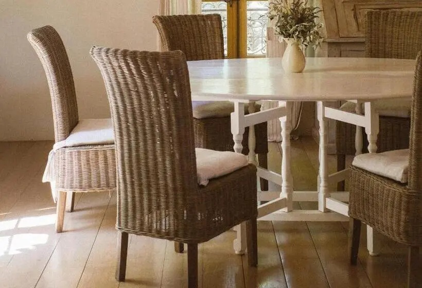 ３ベッドルームのスーペリアアパートメント, Le Galinier, Lourmarin, An Authentic Beaumier Guesthouse