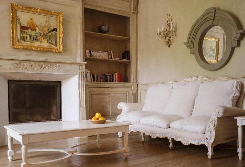 ３ベッドルームのスーペリアアパートメント, Le Galinier, Lourmarin, An Authentic Beaumier Guesthouse