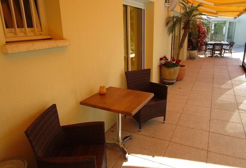 חדר סטנדרט, Locatlantique