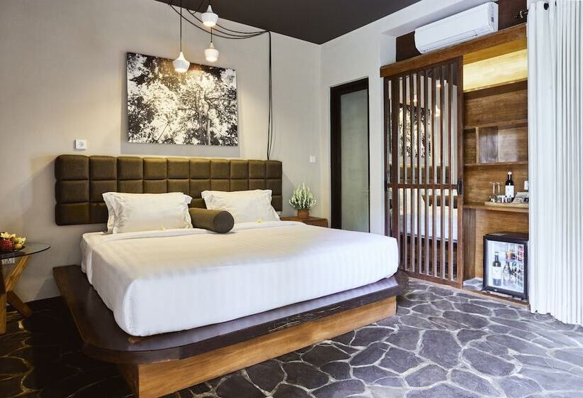 جناح, Outpost Ubud Penestanan