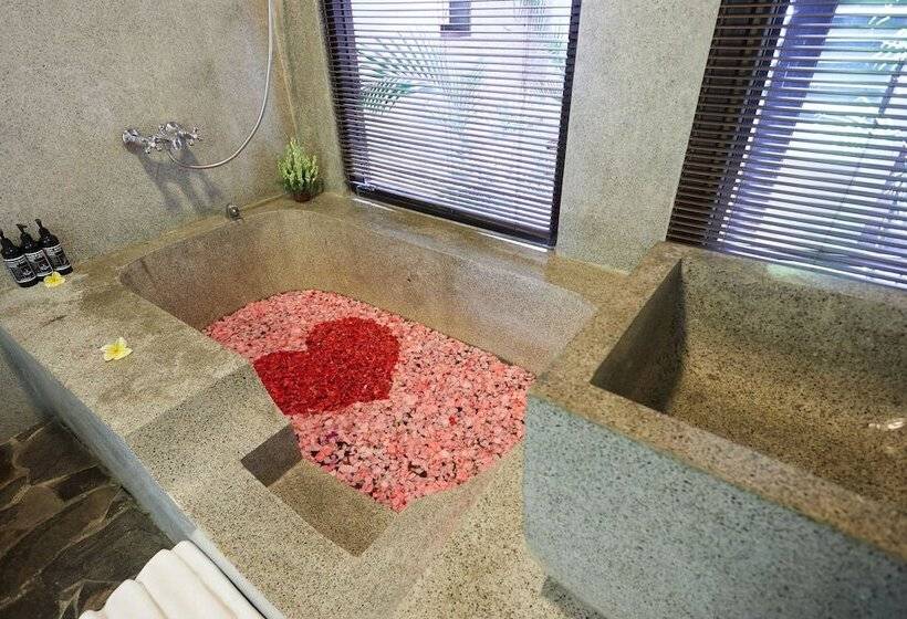 جناح مطلّ علي حمام السباحة, Outpost Ubud Penestanan