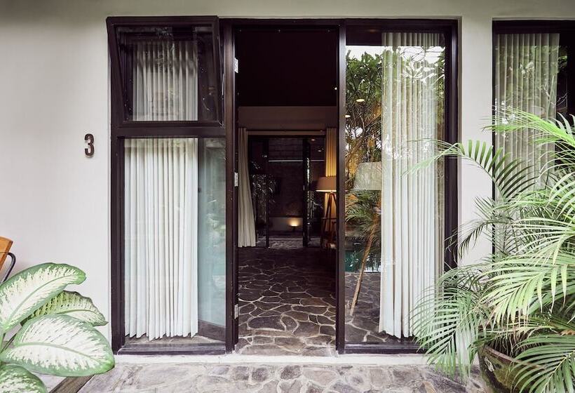 풀장 전망 스위트, Outpost Ubud Penestanan