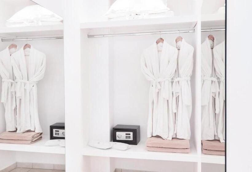 小型套房带泳池景, Stelia Mare Boutique