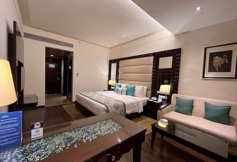 スーペリアールーム, Deventure Sarovar Portico Kapashera, New Delhi