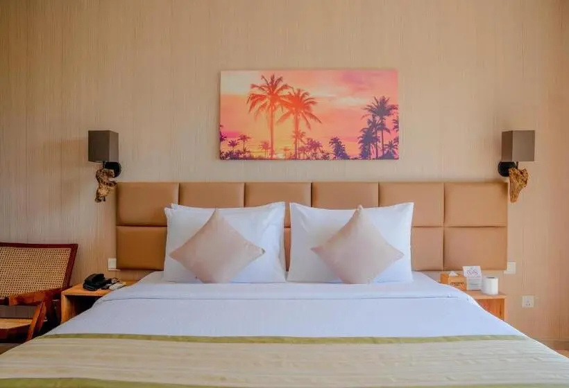 اتاق سوپریور با بالکن, Cocomo Maldives