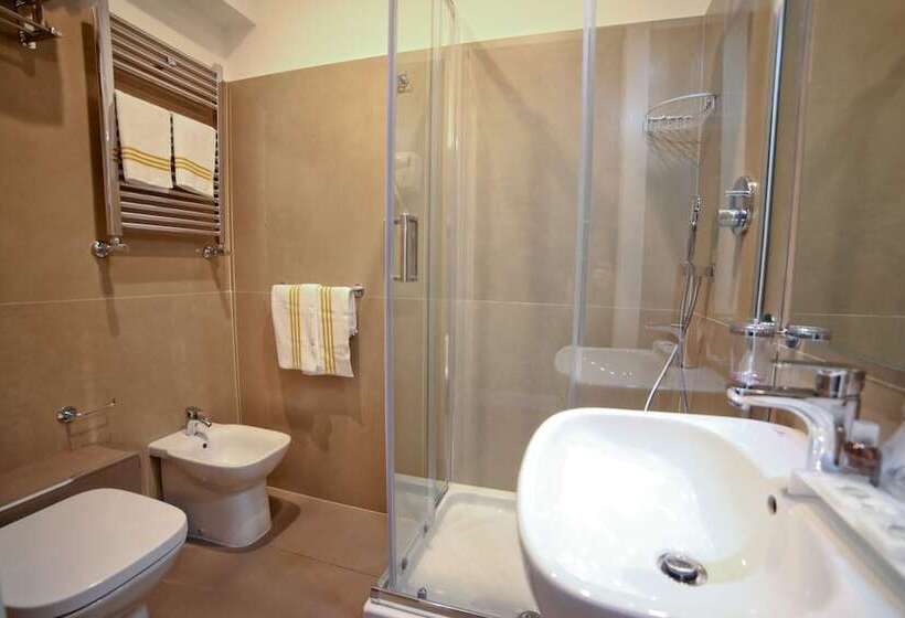 اتاق لوکس با بالکن, 7th Floor Suite