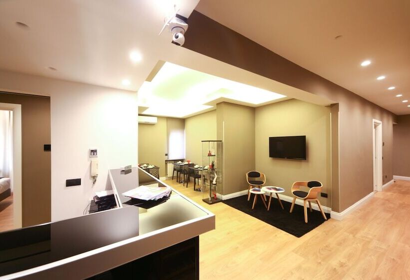 اتاق لوکس با بالکن, 7th Floor Suite