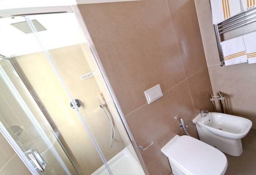 اتاق لوکس با بالکن, 7th Floor Suite