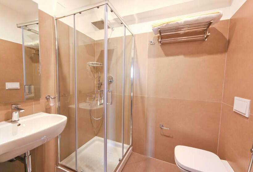 اتاق لوکس با بالکن, 7th Floor Suite