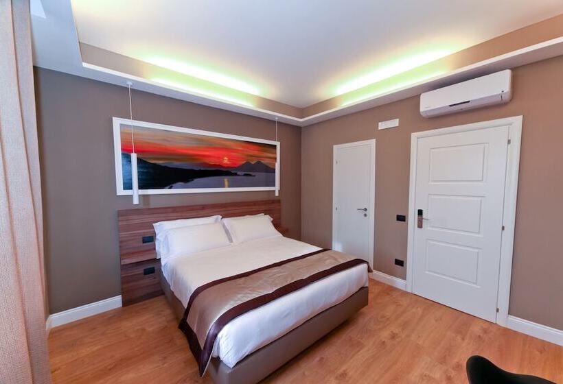 اتاق لوکس با بالکن, 7th Floor Suite