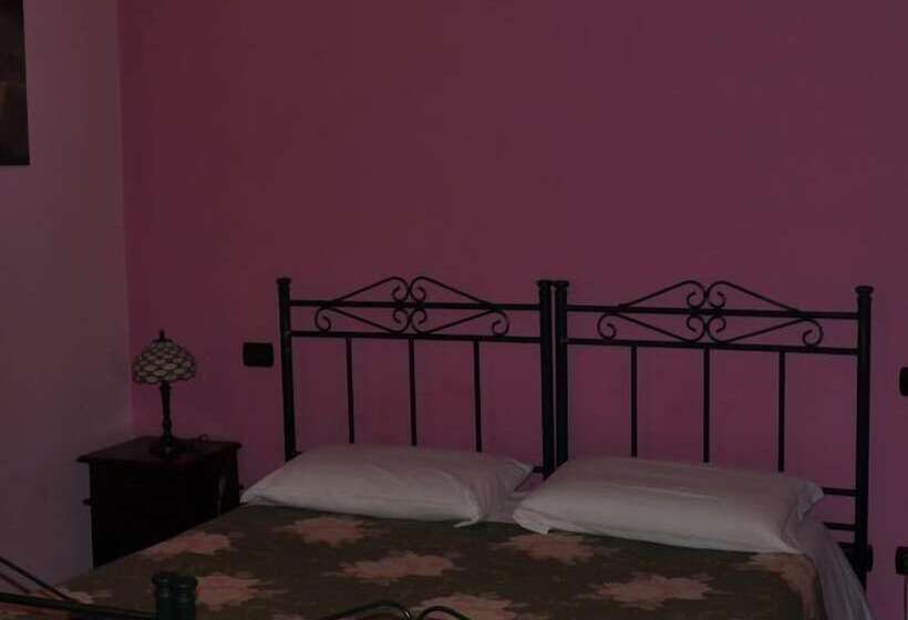 Quarto Triplo Estandar, Agriturismo La Prosciutta