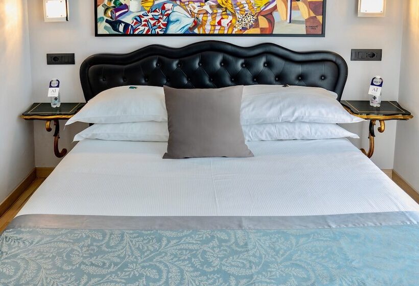 标准间, Aiello Rooms