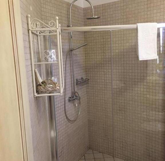 غرفة قياسية, Borgo Rosso Terra