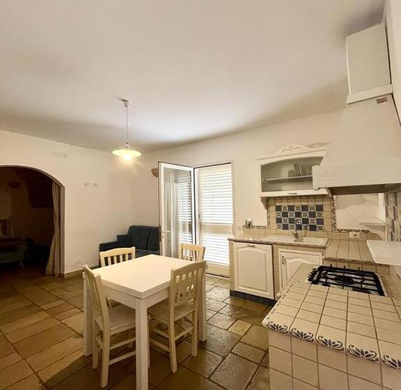 جناح مطلّ علي الحديقة, Borgo Rosso Terra