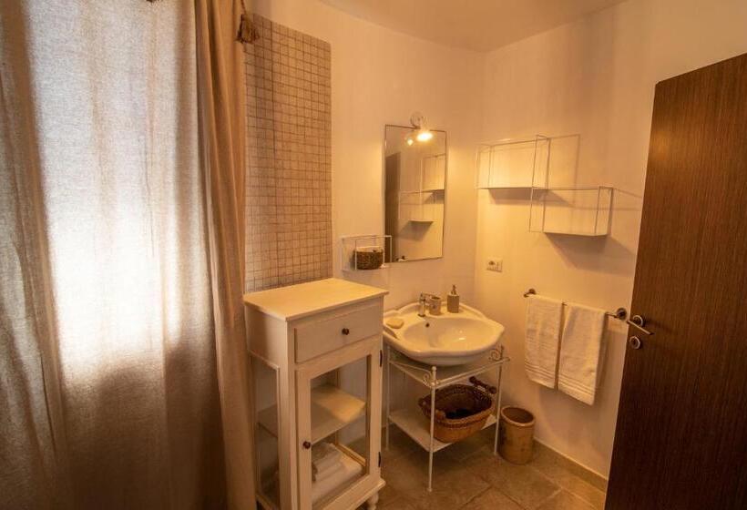 جناح جونيور ديلوكس, Borgo Rosso Terra