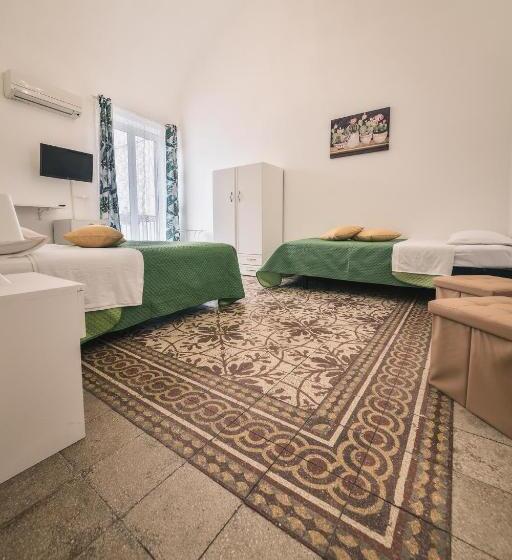 スーペリアトリプルルーム, Voilà Rooms Guest House