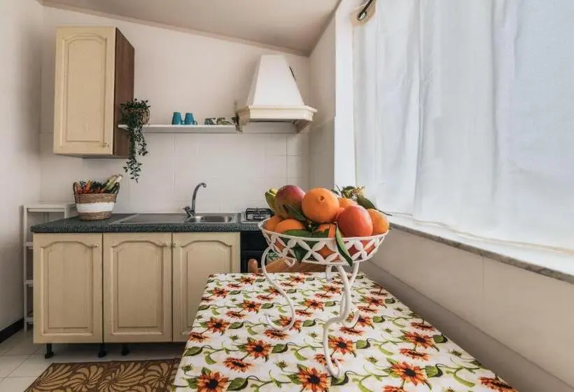 キングサイズベッドのデラックスルーム, Voilà Rooms Guest House