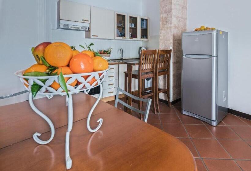 テラス付きスタンダードルーム, Voilà Rooms Guest House