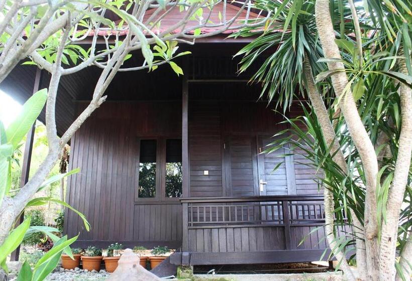 בקתה סטנדרטית, Exotic Komodo