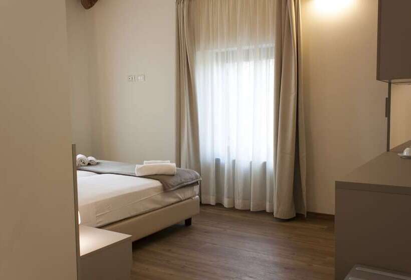 Номер Стандарт с Террасой, Garda Relais