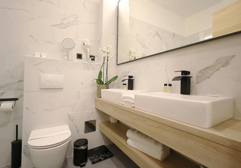 Номер Комфорт, Gate In Kagoshima