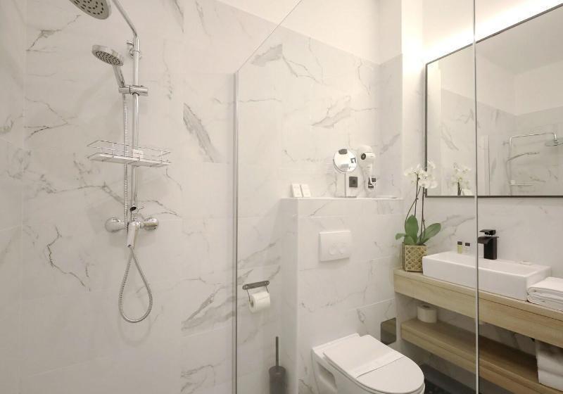 Номер Комфорт, Gate In Kagoshima