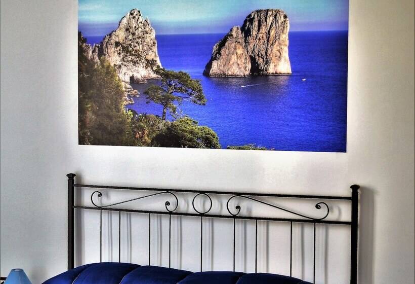 اتاق سوپریور سه تخته, Napoli Station B&b