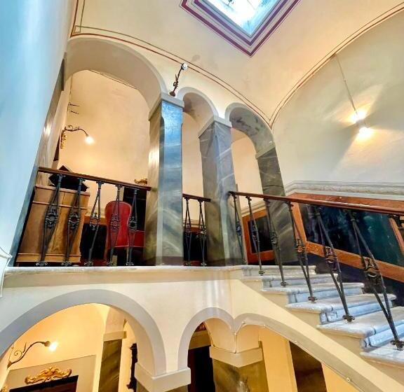 1 Bedroom Apartment Lake View, Palazzo Barbini Dimora Storica