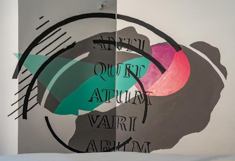 اتاق استاندارد, Tag Guest House