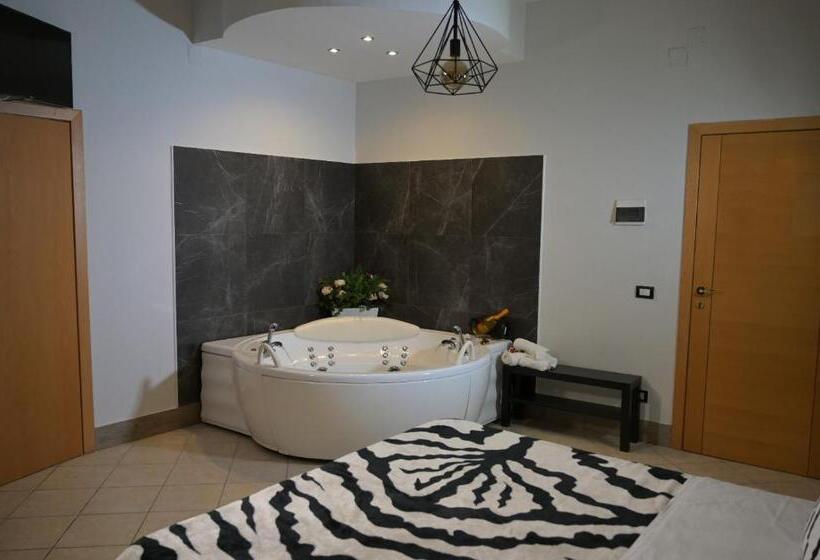 جناح جونيور ديلوكس, Thairè Resort