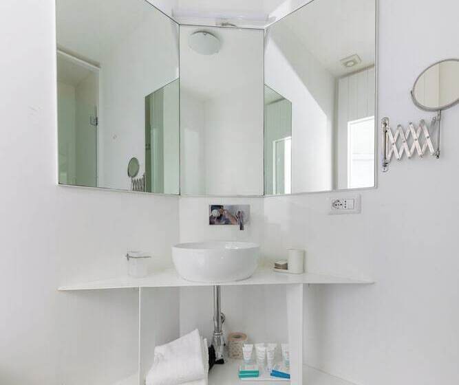 オーシャンビュースーペリアールーム, Suite Time Capri Villa La Pergola