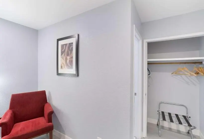 اتاق استاندارد, Quality Inn Redding Near I 5