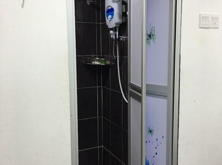 Quarto deluxe, Al Abraar