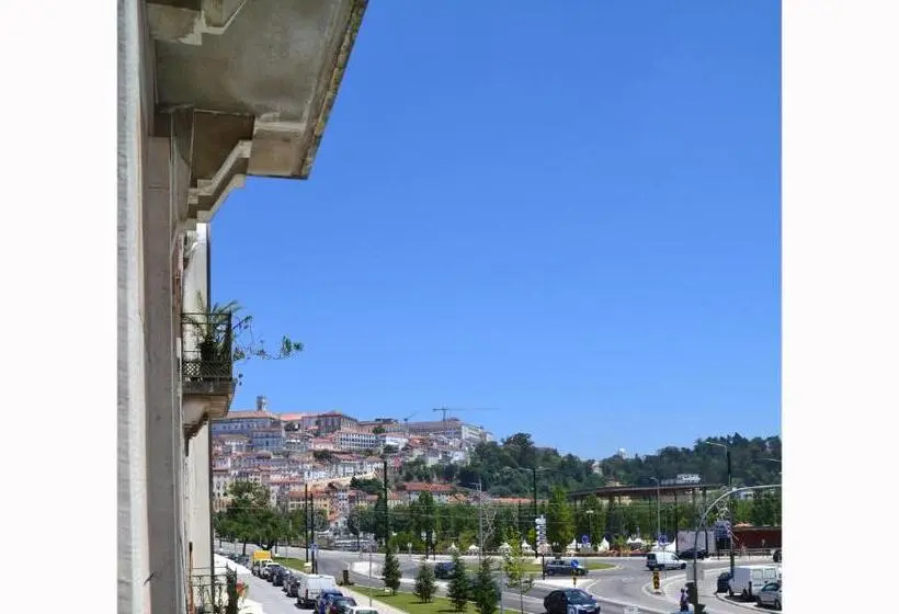 سوئیت دولوکس با چشم‌انداز رودخانه, Archisuites