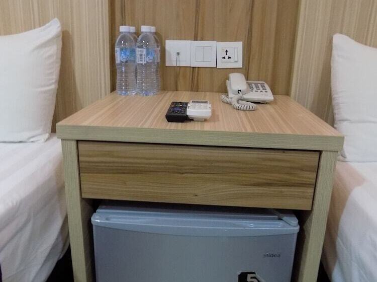 اتاق لوکس, Alaxis