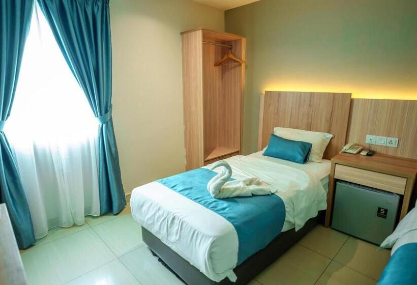 اتاق خانوادگی, Alaxis