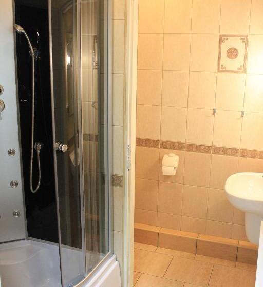 غرفة قياسية حمام مشترك, Kolorowa Guest Rooms