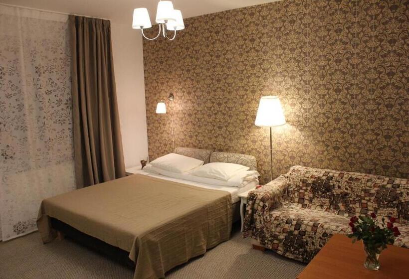 إستديو عائلى, Kolorowa Guest Rooms
