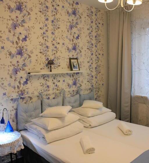 غرفة قياسية, Kolorowa Guest Rooms