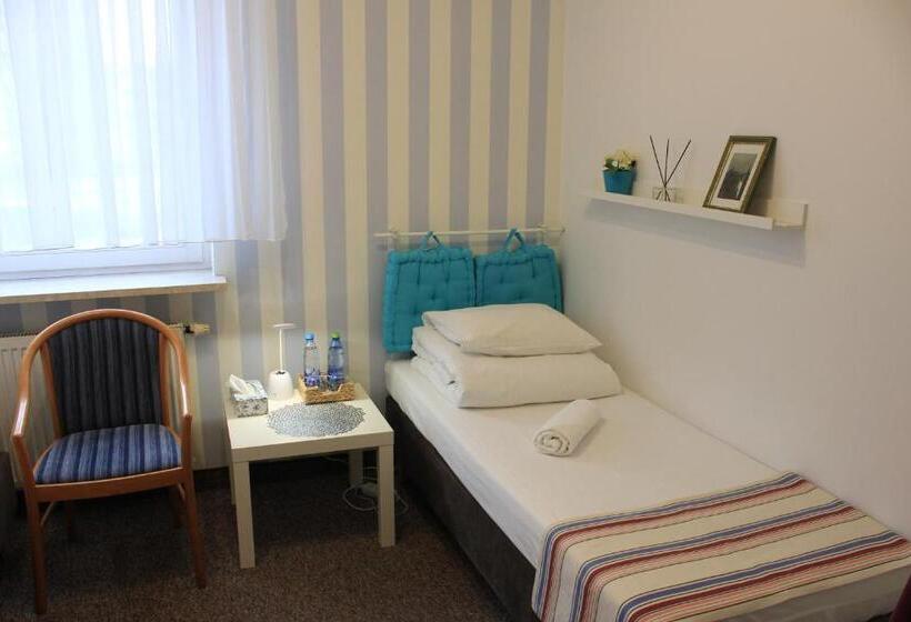 غرفة قياسية حمام مشترك, Kolorowa Guest Rooms