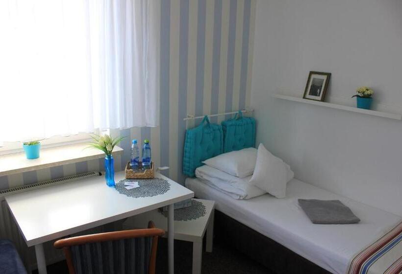 غرفة قياسية حمام مشترك, Kolorowa Guest Rooms