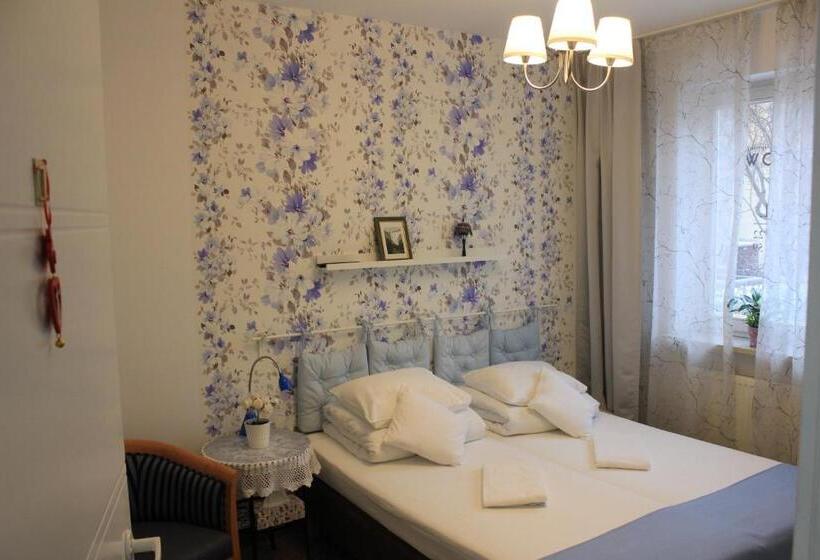 غرفة قياسية, Kolorowa Guest Rooms