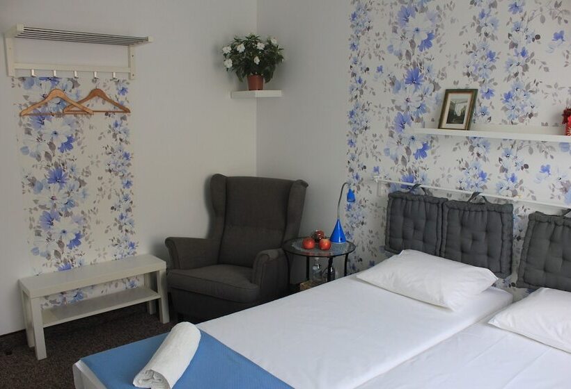 غرفة قياسية حمام مشترك, Kolorowa Guest Rooms