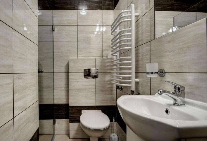 اتاق استاندارد سه نفره, Pokoje Gościnne światłomir